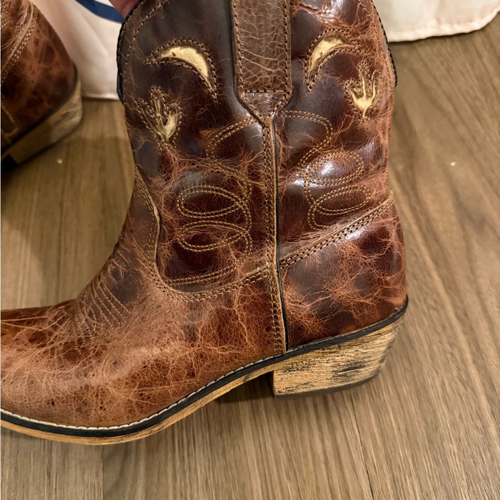 Dingo cowboy boots (women’s size 8M) - Picture 2 of 6